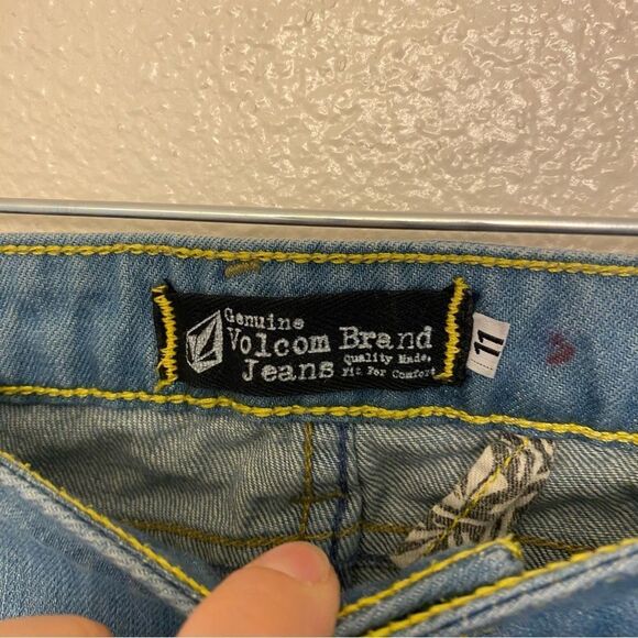 Volcom Colette Skinny denim Jeans mid rise 100% cotton medium wash Size 11 - Picture 7 of 12